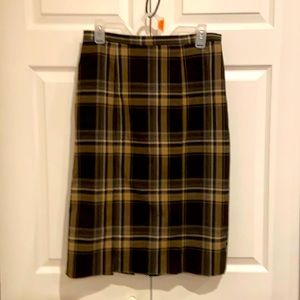 Women’s Plaid Skirt